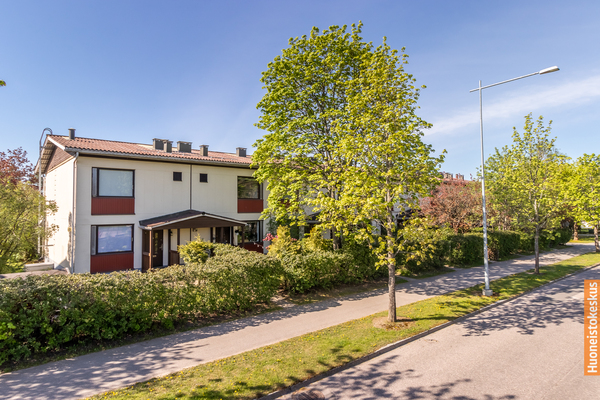 Keltamotie 44, Vantaa (Tikkurila)