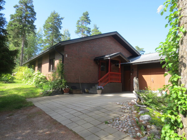 Vaarinkuja 3, Imatra (Meltola)
