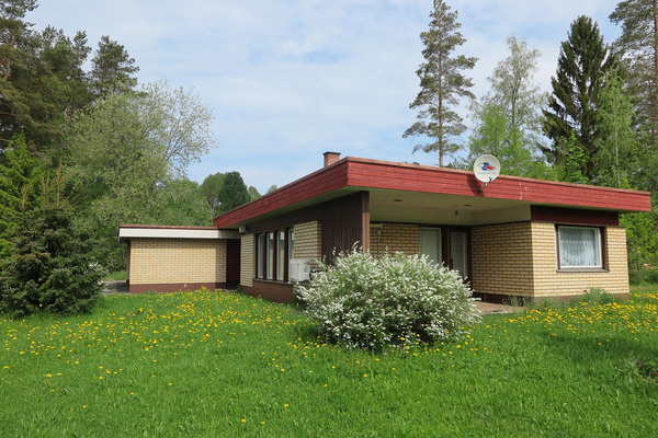 Opistontie 18, Kouvola (Inkeroinen)