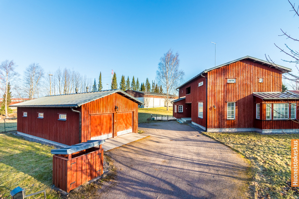 Josvanpolku 1, Vantaa (Helsingin pitäjän kirkonkylä)