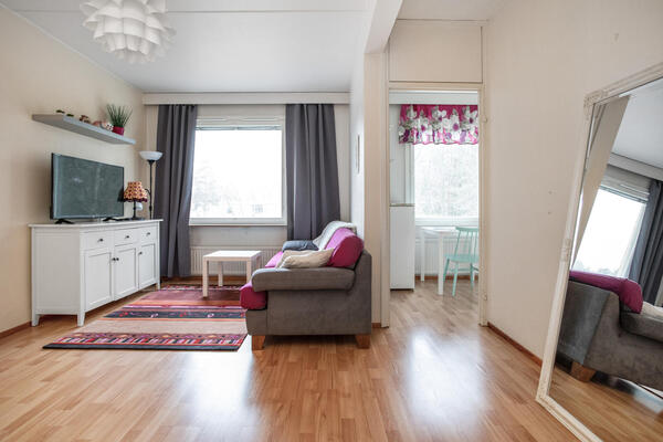 Kylätie 6, Hämeenlinna (Voutila)