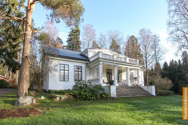 Ahdenkalliontie 248, Hyvinkää (Ahdenkallio)