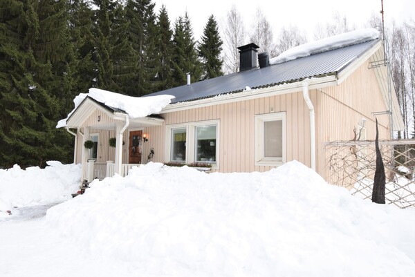 Asikaisentie 4, Joensuu (Iiksenvaara)