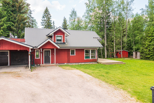 Niittykuja 1, Kirkkonummi (Veikkola)