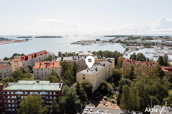 Meren läheisyydessä