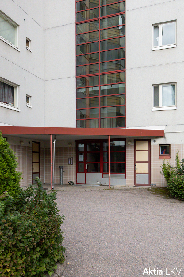 Sisäänkäynti