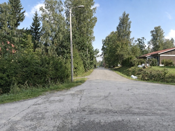 Markkulantie, määräala vasemmalla