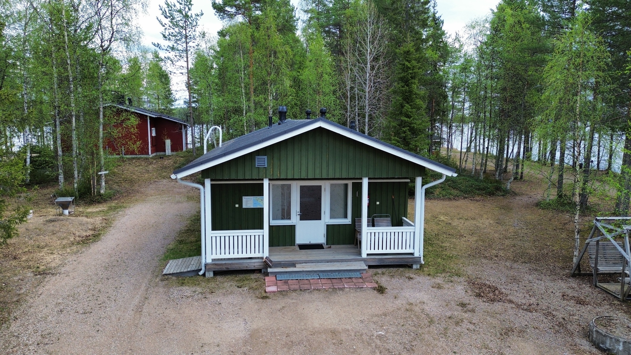 8. Karavaanareiden huoltorakennus