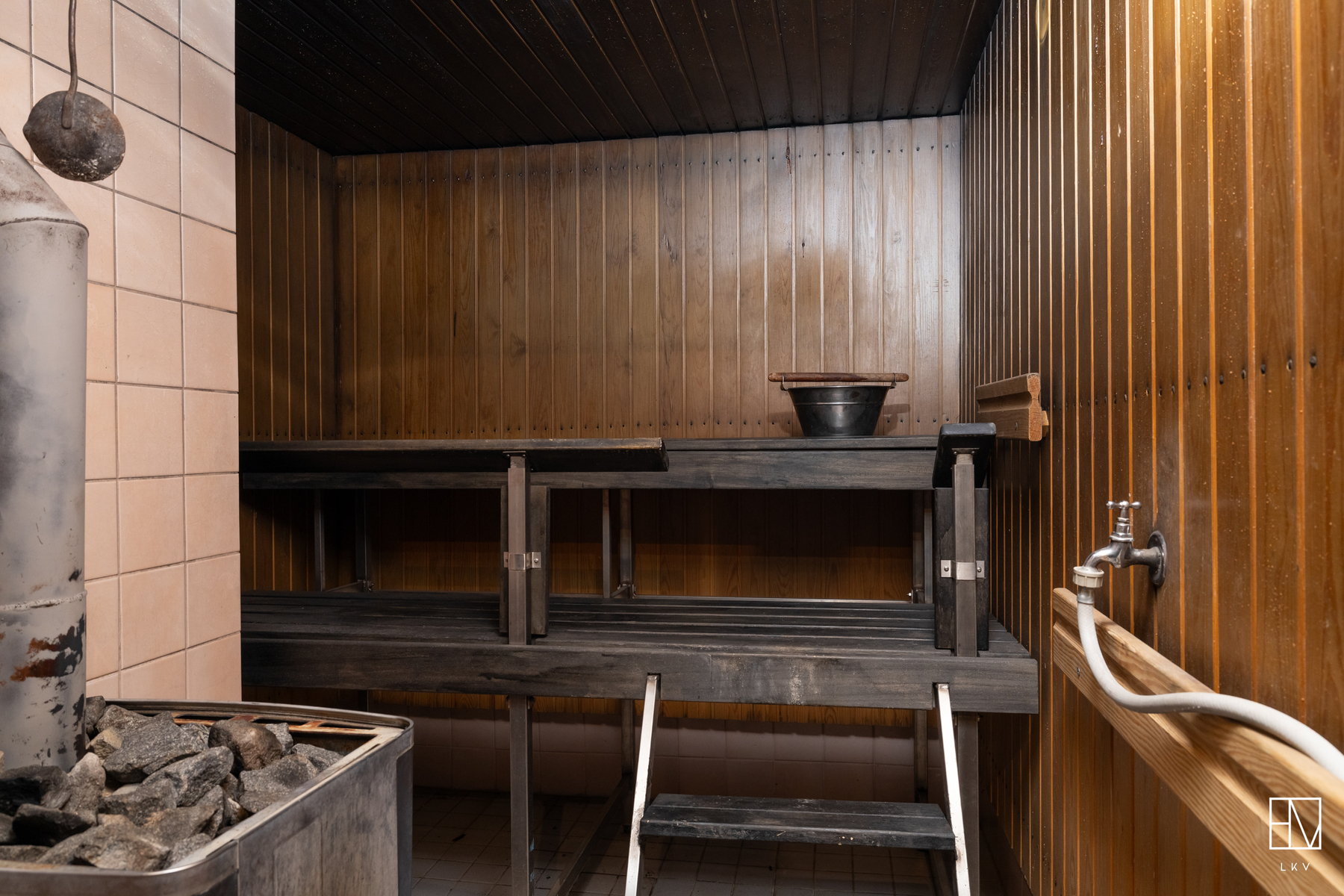 Perinteinen ja tunnelmallinen sauna