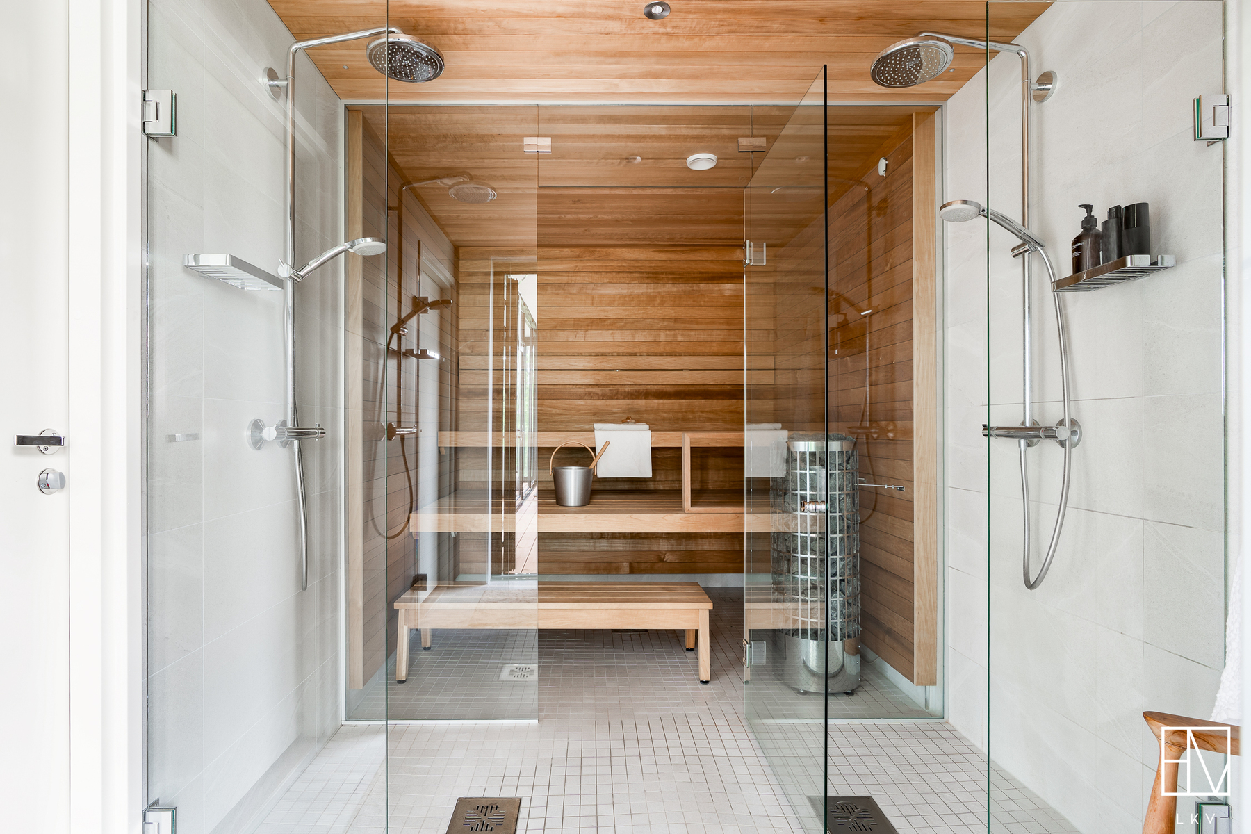 Tyylikäs saunaosasto