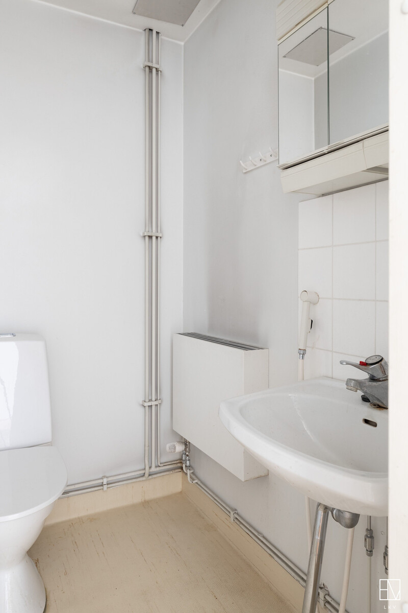 Erillinen wc