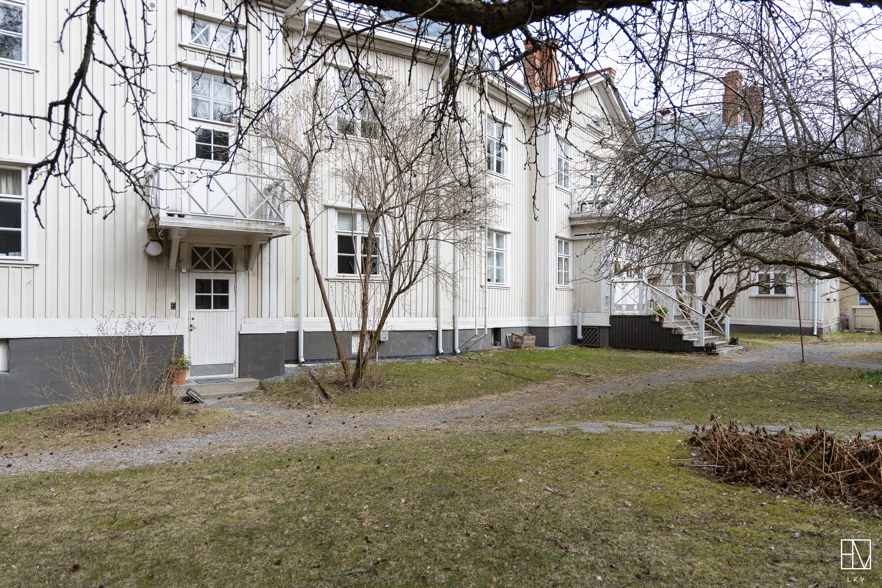 Taloyhtiön pihapiiri