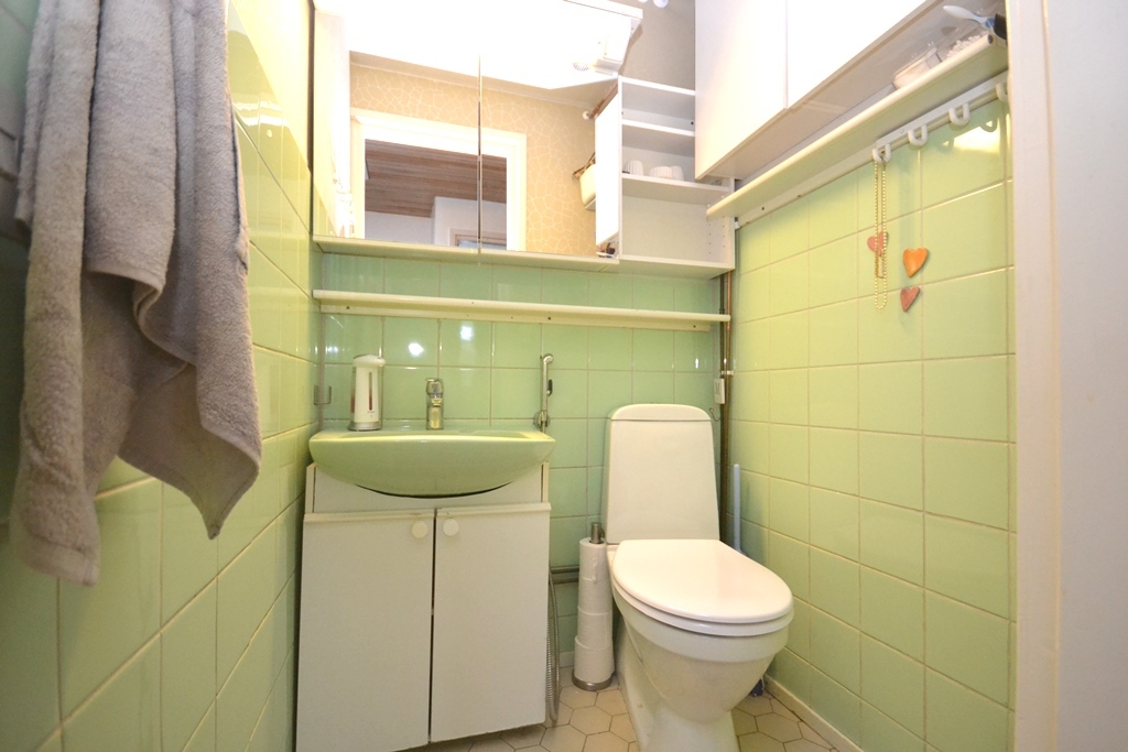 Wc 2
