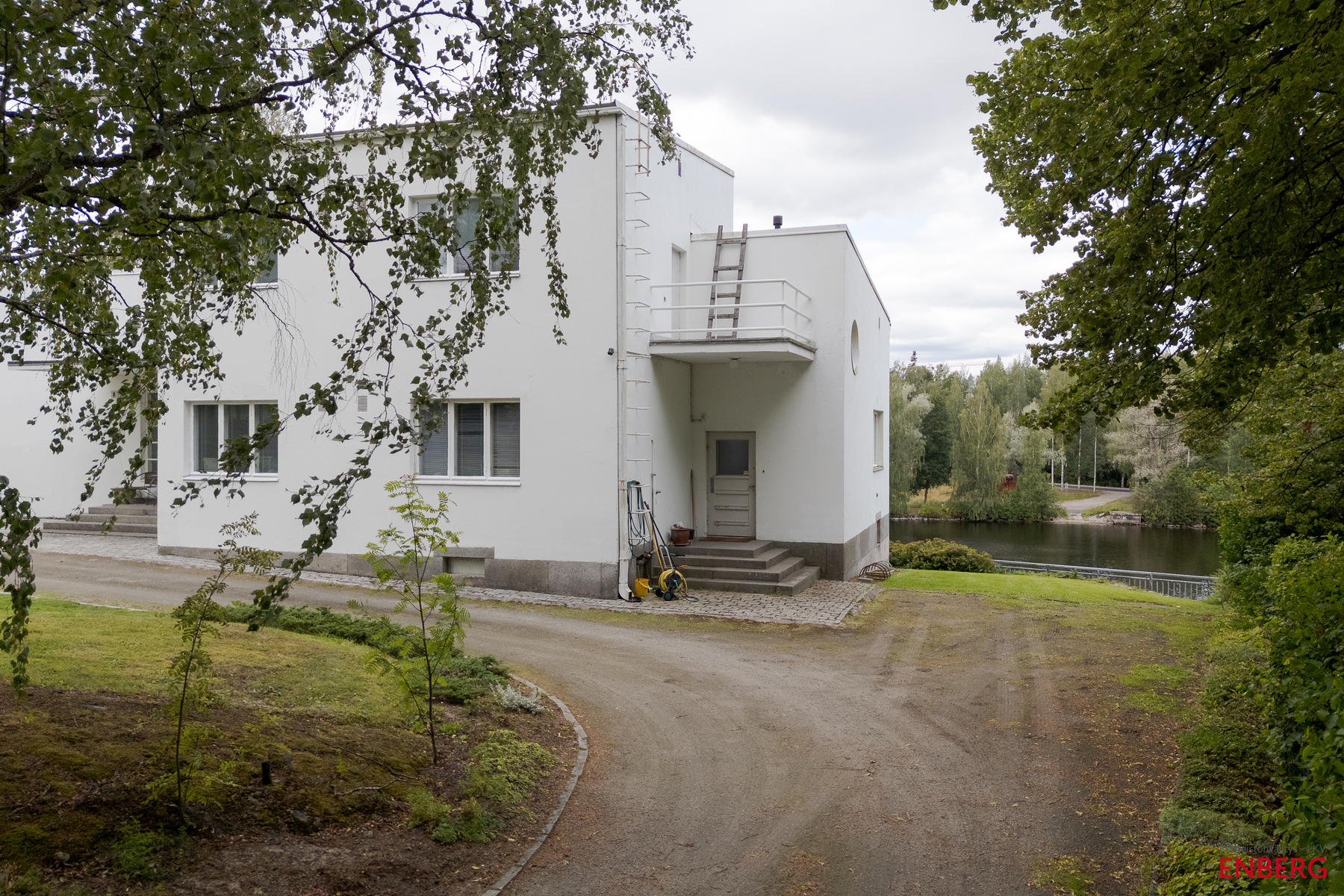 Sisääntulotietä