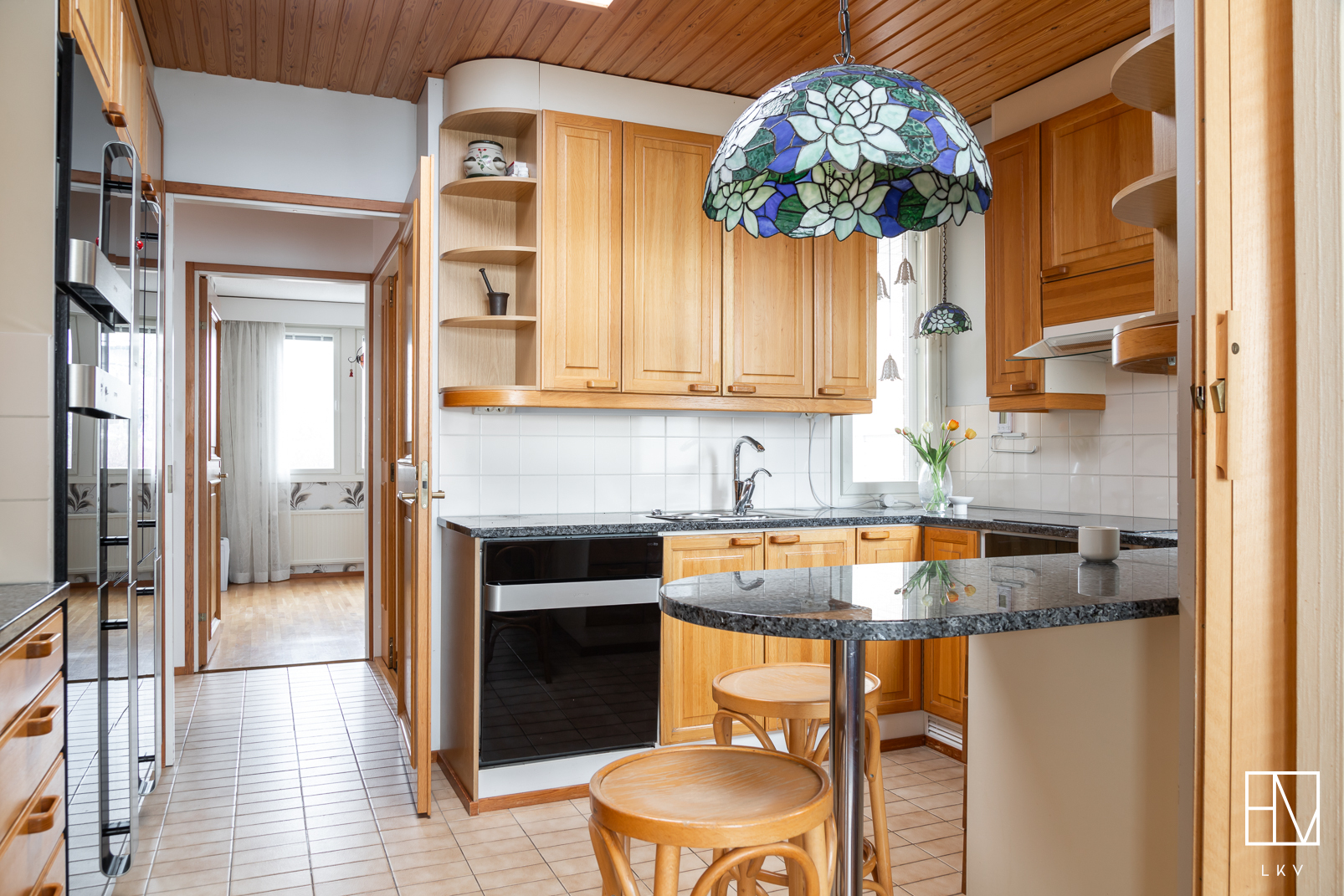 Keittiössä hyvin laskutilaa