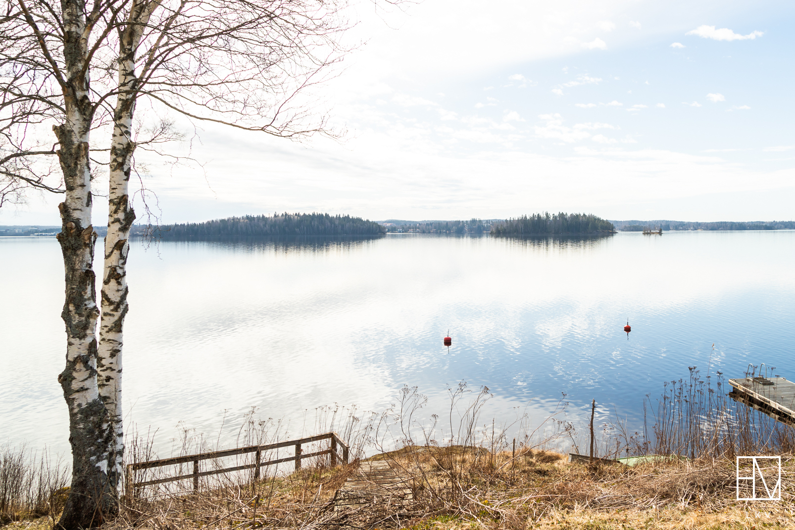 Näkymää takapihalta