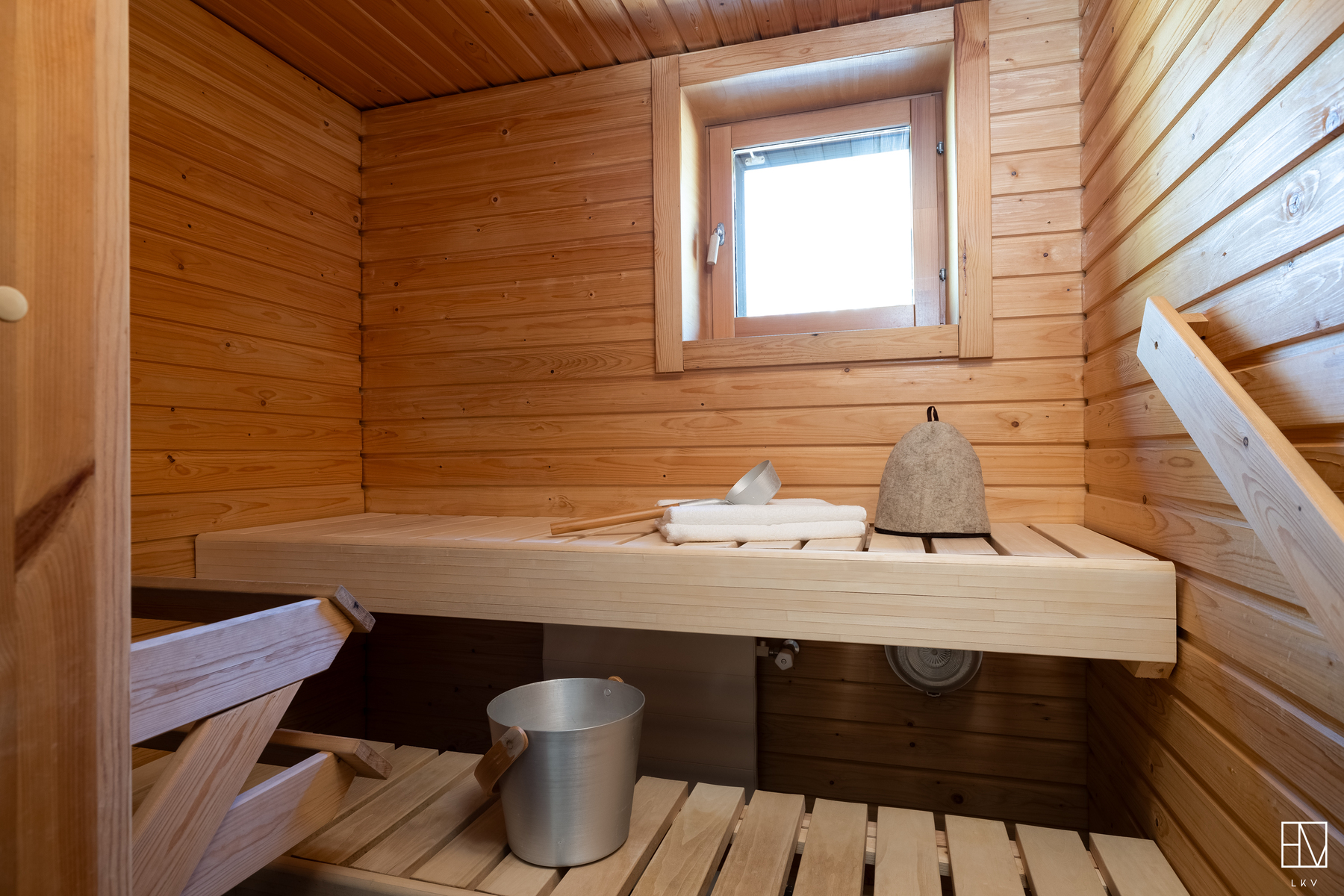 Ikkunallinen sauna
