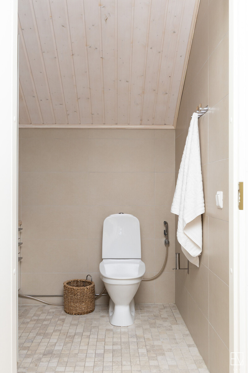 Yläkerran wc