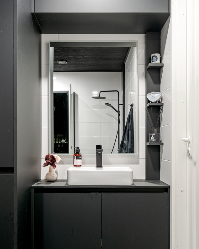 Käsienpesuallas kylppärissä